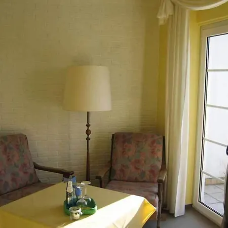 Teutonia Hotel 3*